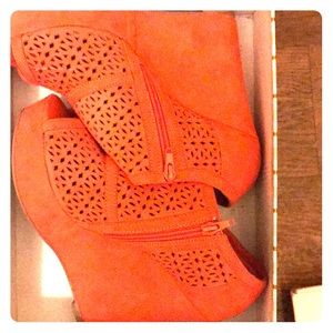 Wedge heels color coral